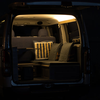 syftet IN｜ハイエース 内装キット 完成品 ブラック｜suwaneru